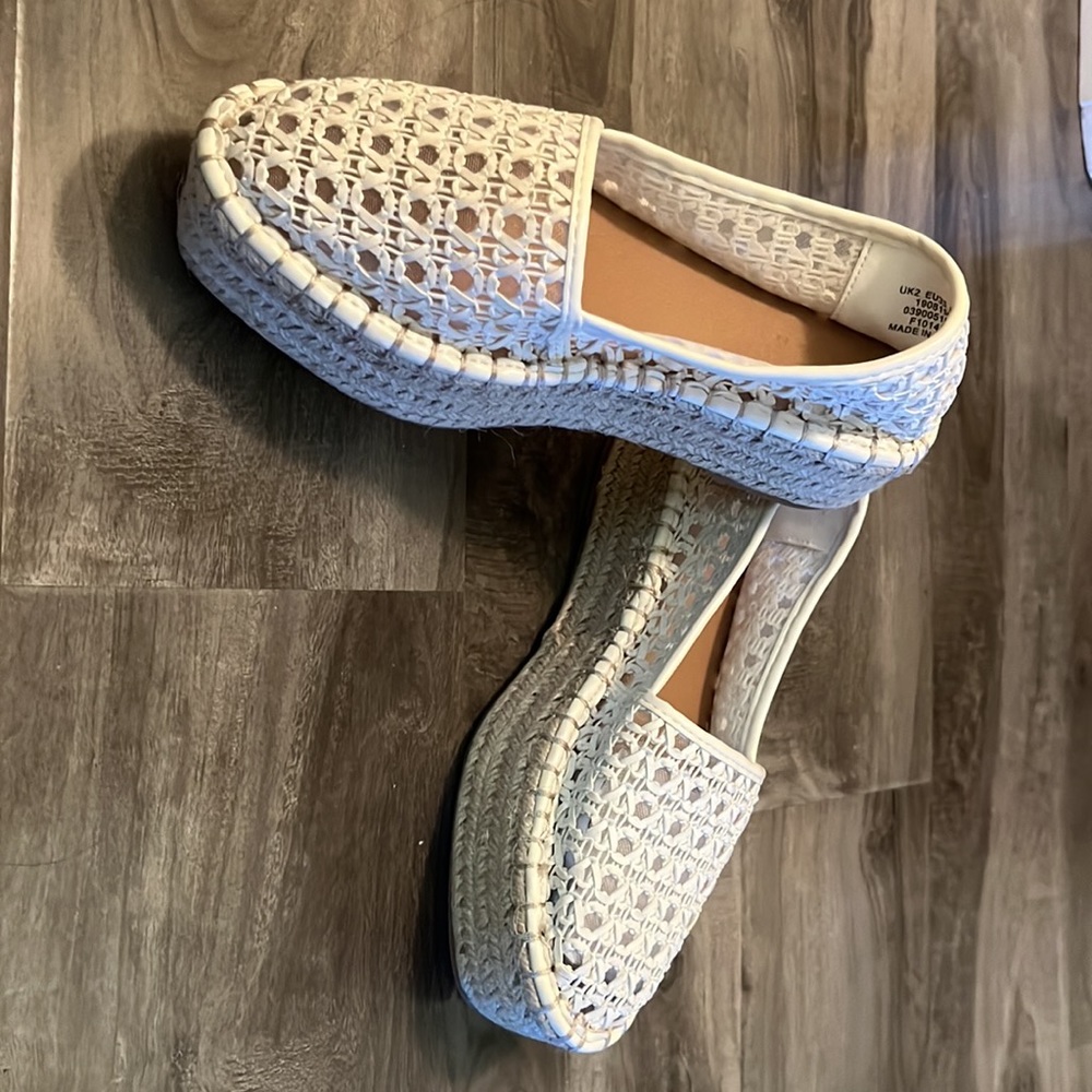WHITE NEW ESPADRILLES